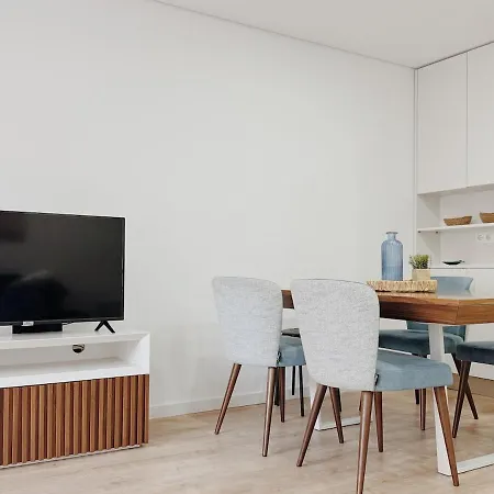 아파트 Seanest View